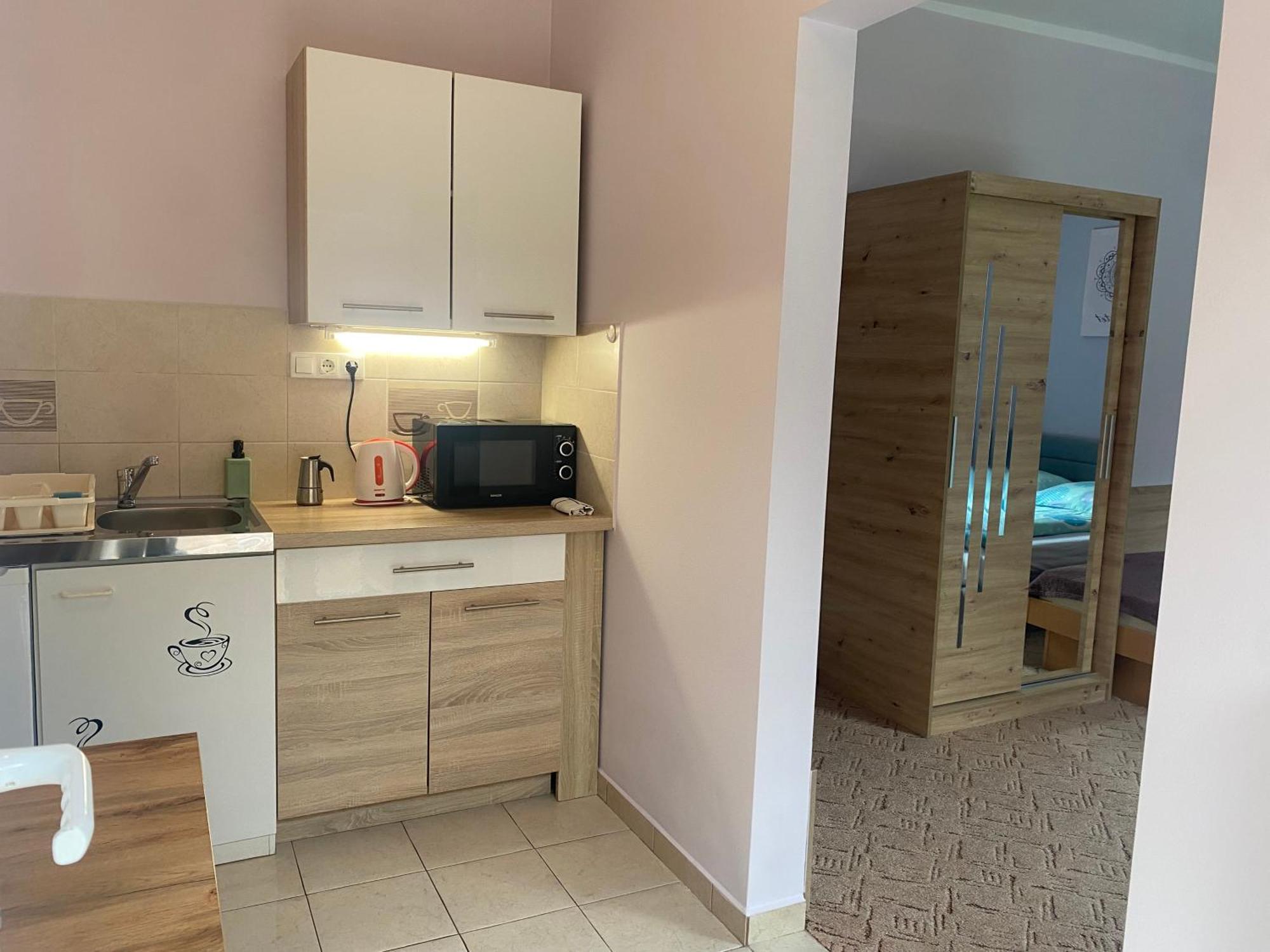 Bakonyi Mandala Haz Apartment Bakonybel Luaran gambar