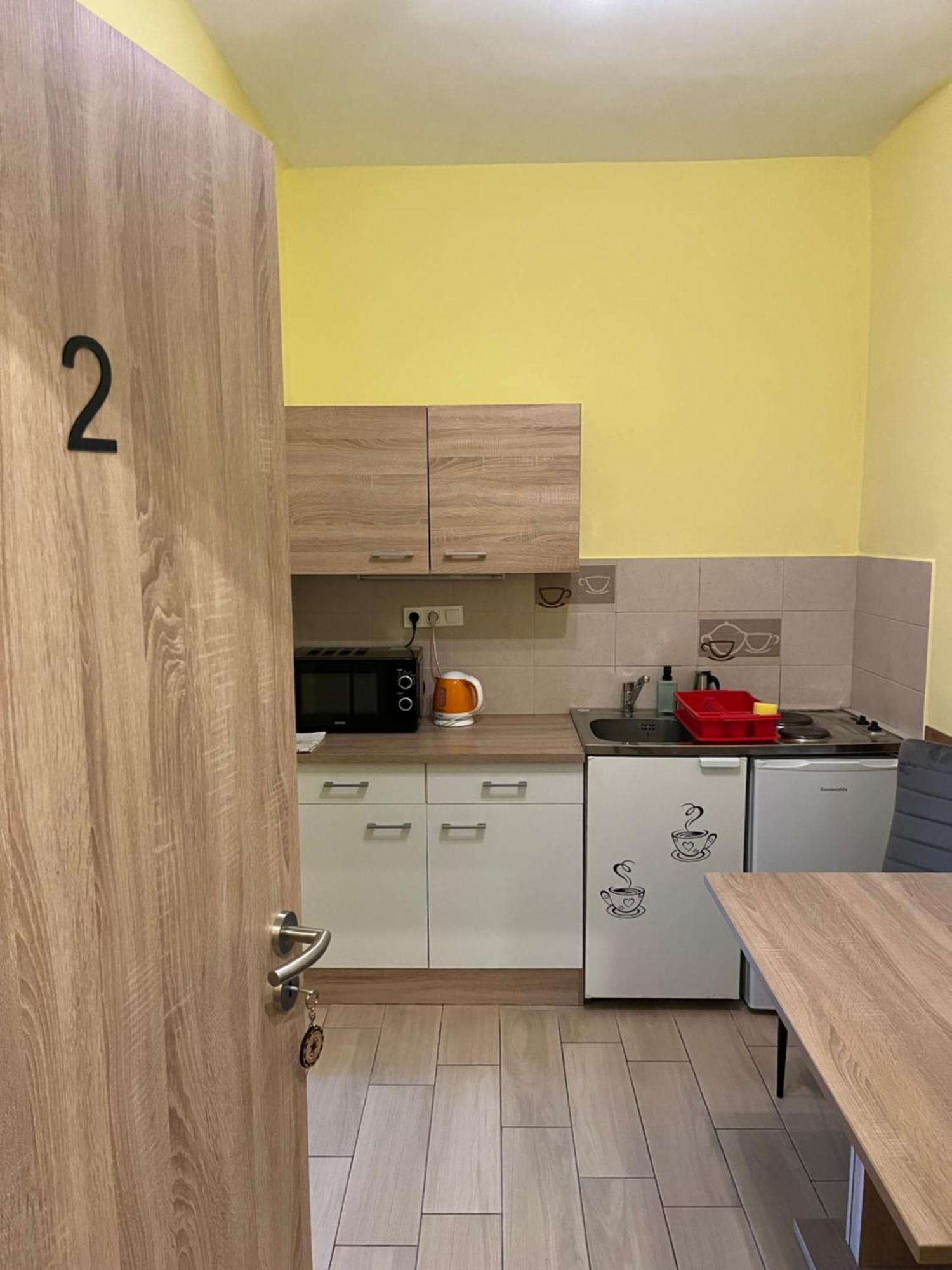 Bakonyi Mandala Haz Apartment Bakonybel Luaran gambar