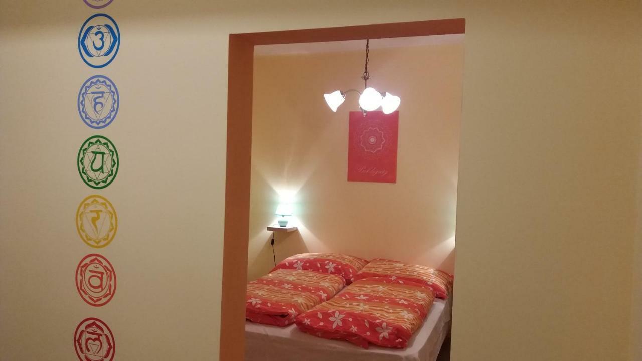 Bakonyi Mandala Haz Apartment Bakonybel Luaran gambar