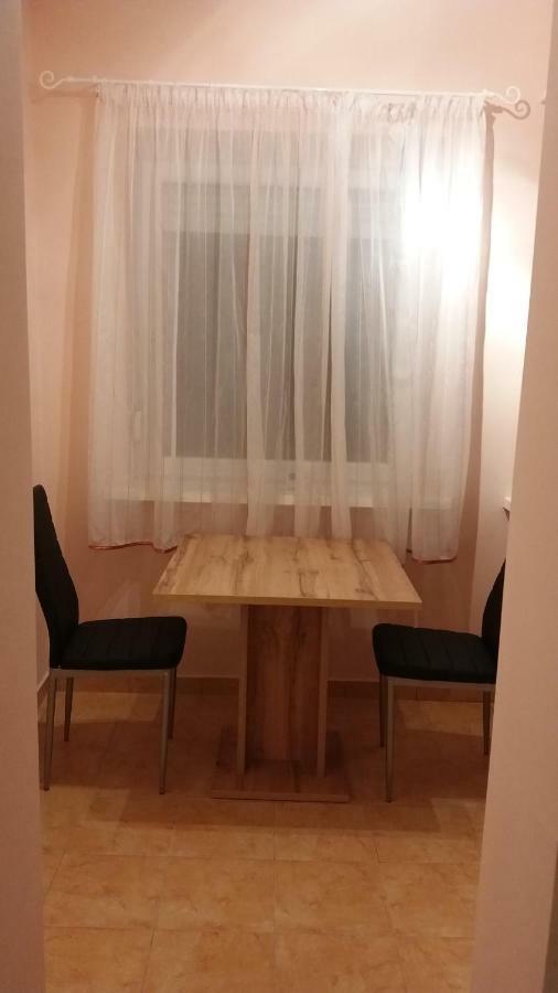 Bakonyi Mandala Haz Apartment Bakonybel Luaran gambar